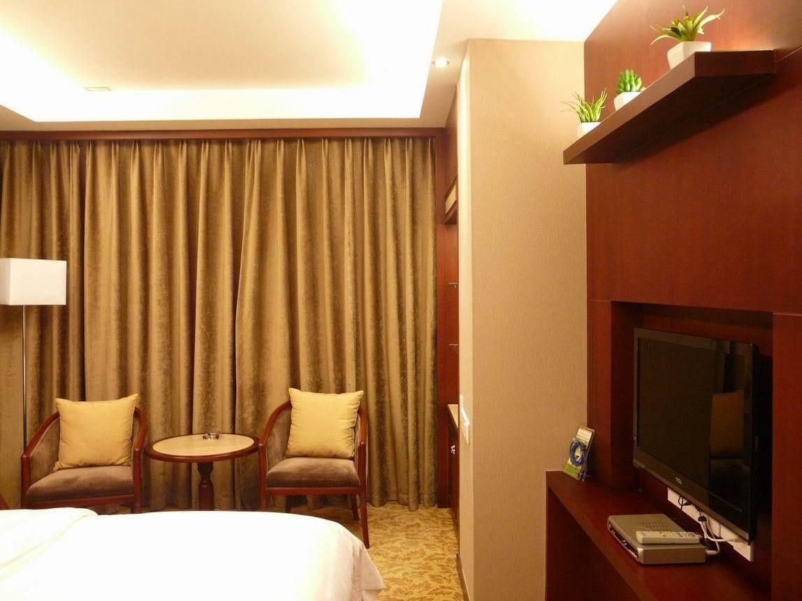 Golden City Hotel Фошан Екстериор снимка