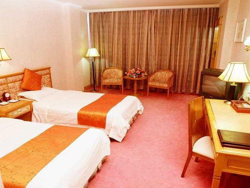 Golden City Hotel Фошан Екстериор снимка